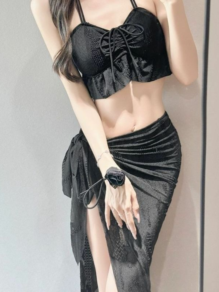 Women Fashion Outfits - Bayanlar Çiçekli İki Parçalı Mayo Moda