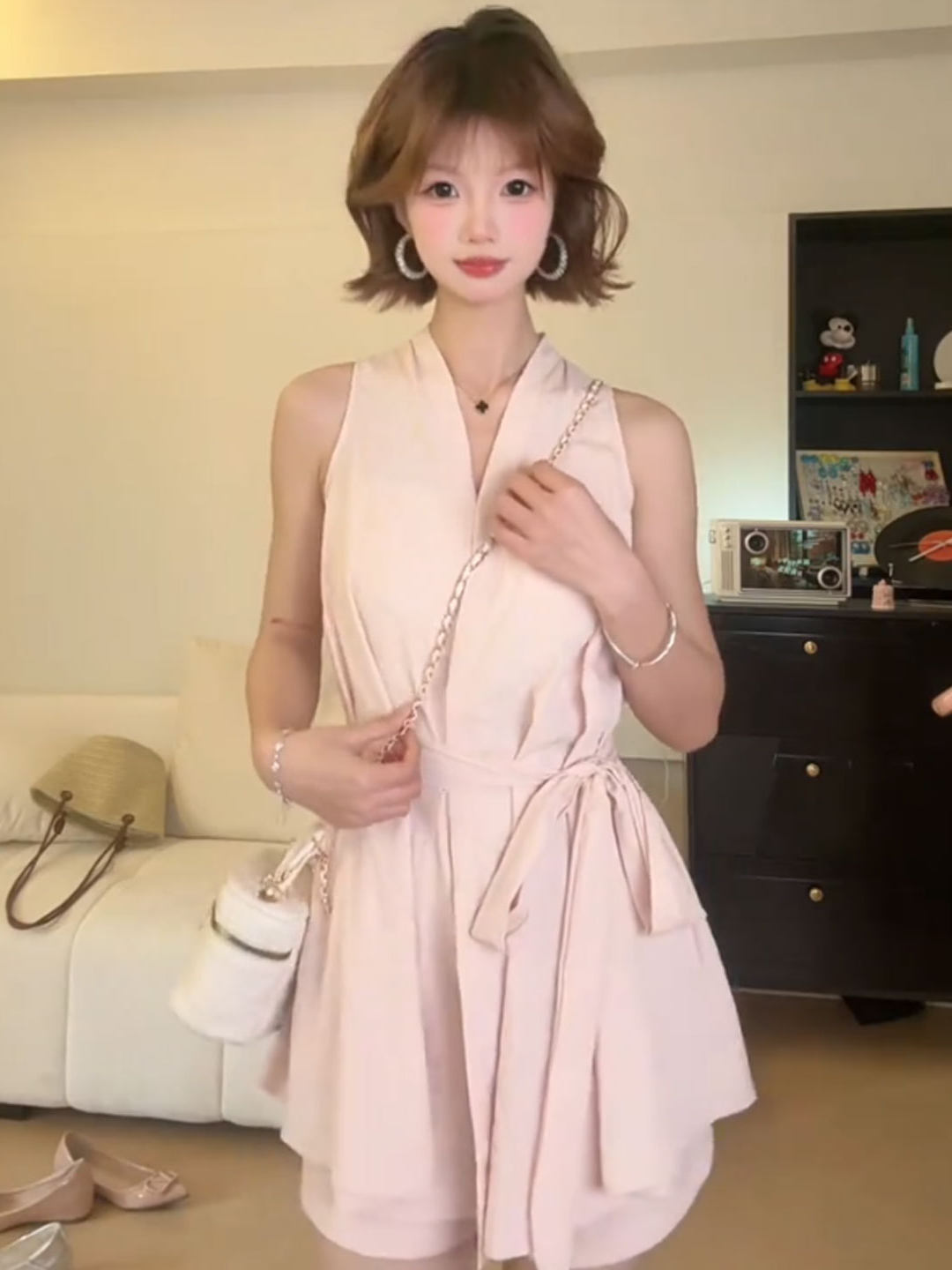 Women'S Young Fashion - Tatlı Pastel Kolsuz Kemerli Üst ve